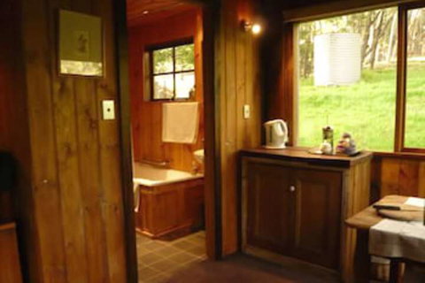 Braeside Mt Macedon Country Retreat & Bed & Breakfast - Newcastle Accommodation 7