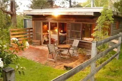 Braeside Mt Macedon Country Retreat & Bed & Breakfast - Newcastle Accommodation 1