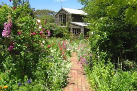 Braeside Mt Macedon Country Retreat & Bed & Breakfast - Newcastle Accommodation 0