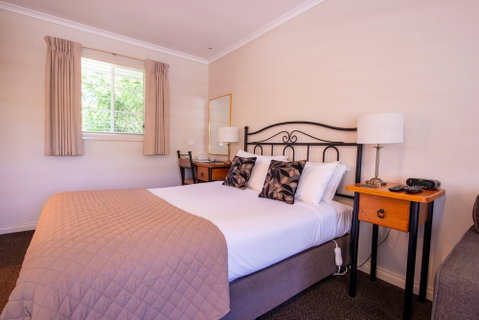 Yarra Gables - Newcastle Accommodation 2