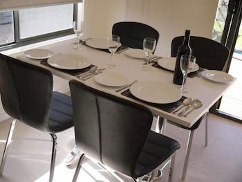 Tumby Villas - New Castle Tourism 2