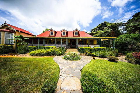 Foxwell Park Lodge & Restaurant - Newcastle Accommodation 0