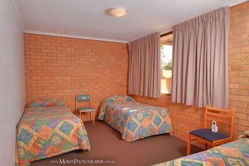 Morayfield Tavern & Motel - New Castle Tourism 6