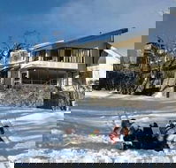 Snowy Gums Chalet - New Castle Tourism