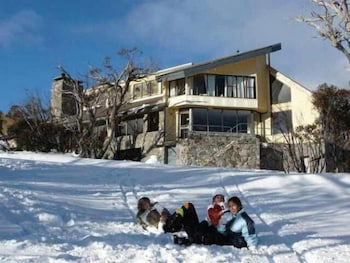 Snowy Gums Chalet - New Castle Tourism 0