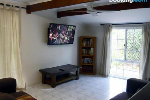 Wyndham Lodge - New Castle Tourism 3