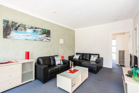Anglesea River Apartments - Newcastle Accommodation 4