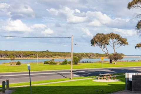Anglesea River Apartments - Newcastle Accommodation 0