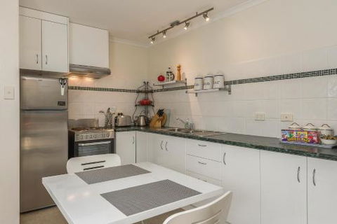 Moonrise View Apartment - New Castle Tourism 1