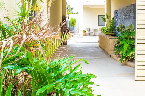 Atlantic West Beach Apartments - New Castle Tourism 1