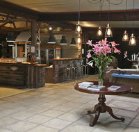 One Paddock Currency Creek Winery Villas - Newcastle Accommodation