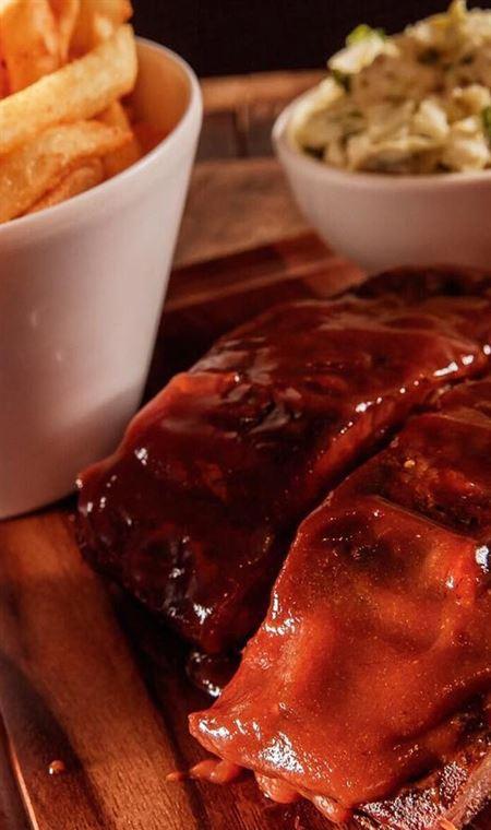 Moreton Bay Boat Club Restaurant - Newcastle Accommodation 4