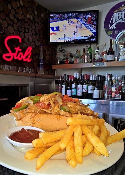 Moreton Bay Boat Club Restaurant - Newcastle Accommodation 7