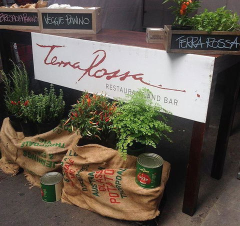 Terra Rossa Restaurant & Bar - Newcastle Accommodation 13