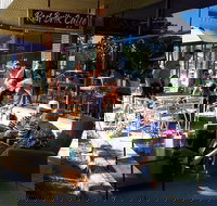 Red Brik Caffe - Newcastle Accommodation