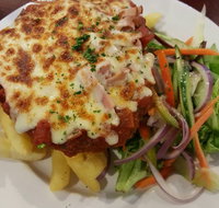 Leggies moe hotel - Newcastle Accommodation