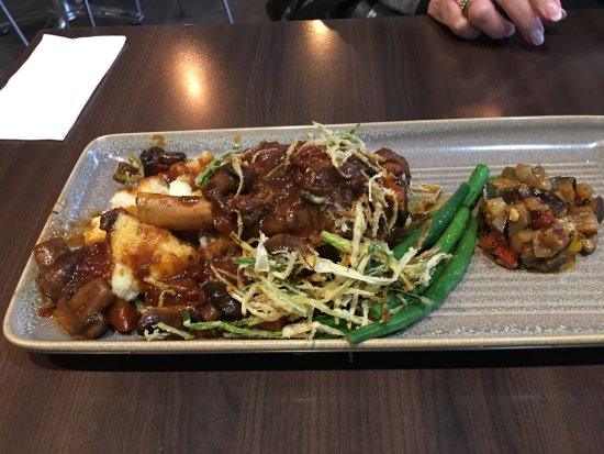 Panton Hill ACT Newcastle Accommodation