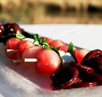 Glen Helen Homestead Lodge - New Castle Tourism