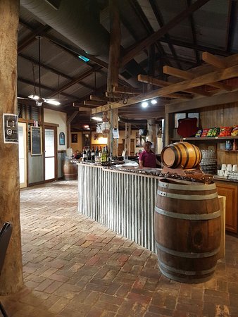 Barneys Bar Bistro - New Castle Tourism 0