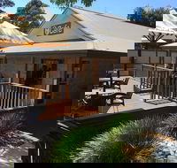 Shady Oaks Cafe - Newcastle Accommodation