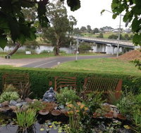 Over The Hedge - Newcastle Accommodation