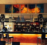 Tides Bar and Grill - Newcastle Accommodation