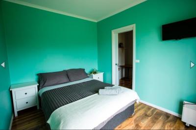 The 12 Apostles Inn / Princetown Tavern - Newcastle Accommodation 13