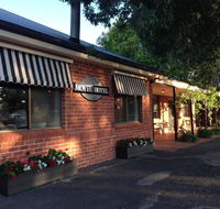 Moyhu Hotel - Newcastle Accommodation