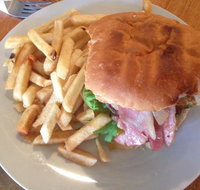 The 12 Apostles Inn / Princetown Tavern - Newcastle Accommodation