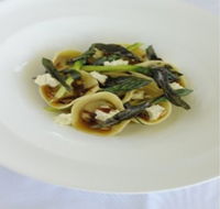 Bungool Restaurant Riverside Oaks NSW - New Castle Tourism