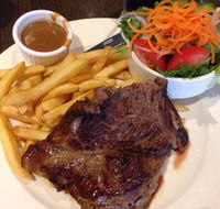 West Tradies Bistro - Newcastle Accommodation