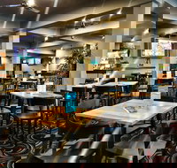 Schulzee's at the Bayview