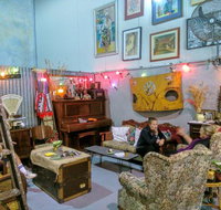 Loo Loo's Coffee Warehouse - Newcastle Accommodation