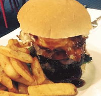The Clubhouse Bistro - Newcastle Accommodation