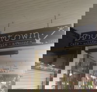 Boomtown 2452 - Newcastle Accommodation