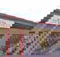 Serrated Tussock Cafe - Newcastle Accommodation