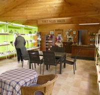 Tumut Valley Violets - Newcastle Accommodation