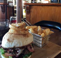 Vandenburg Hotel Restaurant - Newcastle Accommodation