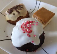 Bayz Patisserie - Newcastle Accommodation