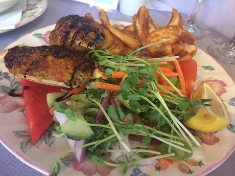Lazy Lizard Restaurant - New Castle Tourism 0