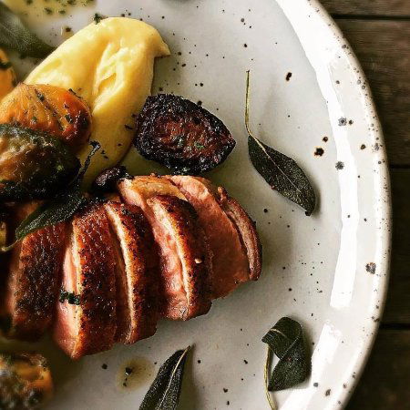 Ambermere Restaurant - New Castle Tourism 0