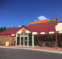 Heatherbrae's Pies - Newcastle Accommodation