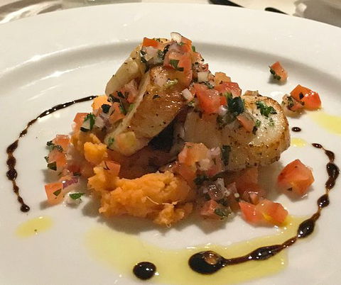 Chisolm's Restaurant - New Castle Tourism 0