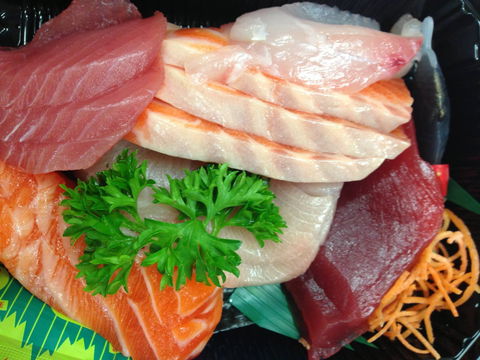 Claringbolds Sushi Bar - New Castle Tourism 0