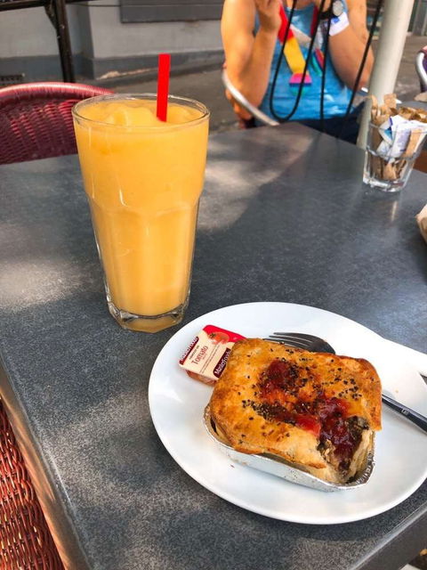 Elwood Patisserie And Bakery - Newcastle Accommodation 0