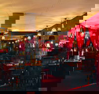 Cafe Le Petit Paradis - Newcastle Accommodation
