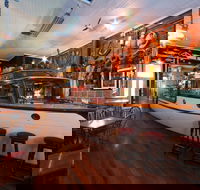 Rodney's Bait and Tackle - Newcastle Accommodation