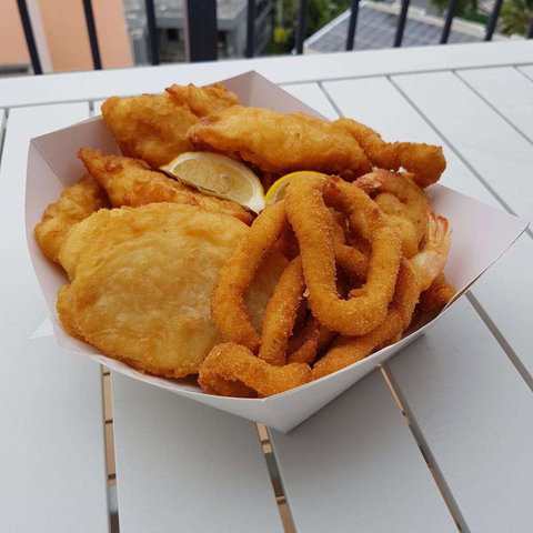 Whitsunday Seafood Bar - Newcastle Accommodation 0