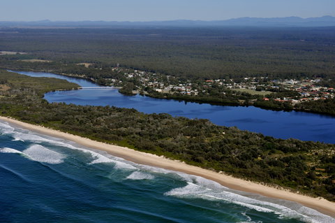 Stuarts Point Tavern / Yarrahinni Hotel - Newcastle Accommodation 0