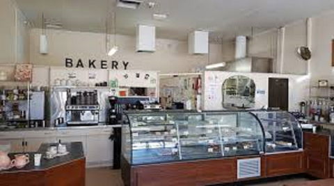 Ardrossan Bakery - New Castle Tourism 1